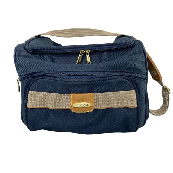 Protocol navy & tan medium sized overnight travel bag 14x8x8 - Picture 1 of 16